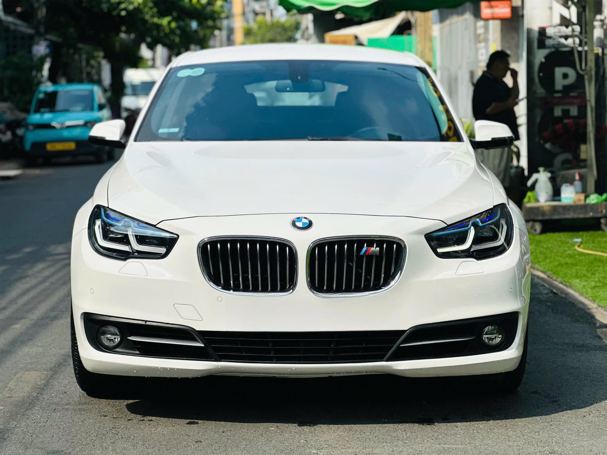 BMW 528GT Model 2018 - đẳng cấp xe sang, giá cực tốt